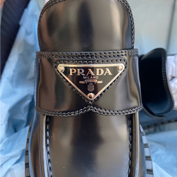 NIB Prada Chocolate Brushed Leather Loafers - Picture 4 of 8